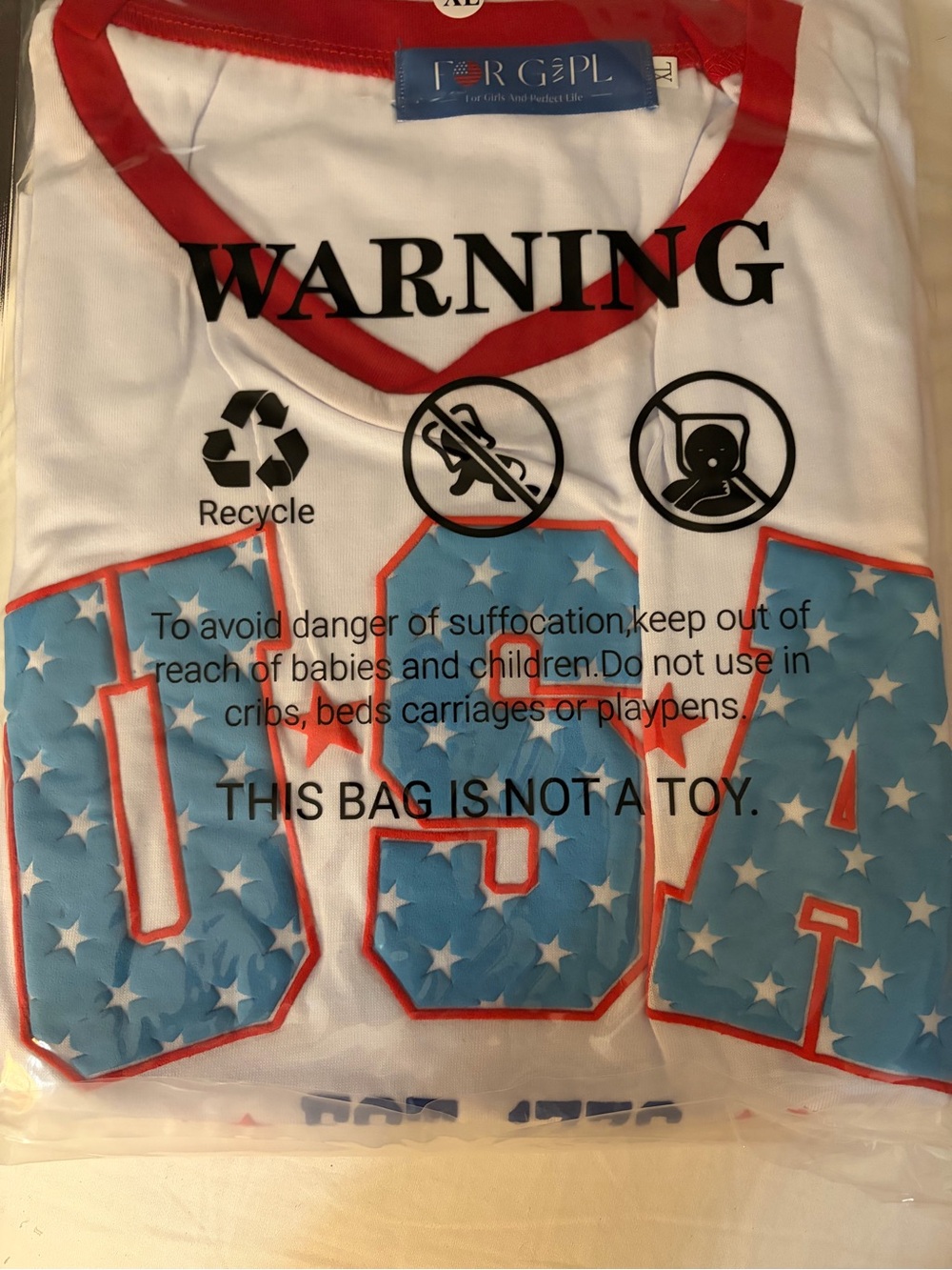 USA Graphic Tee with Red Trim NIB XL